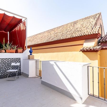 House Sevillana Parking Экстерьер фото