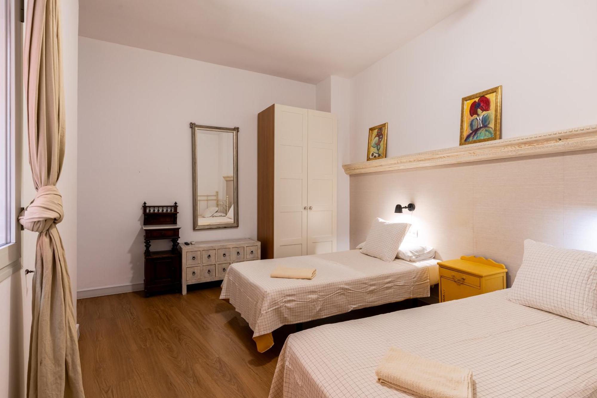 House Sevillana Parking Экстерьер фото