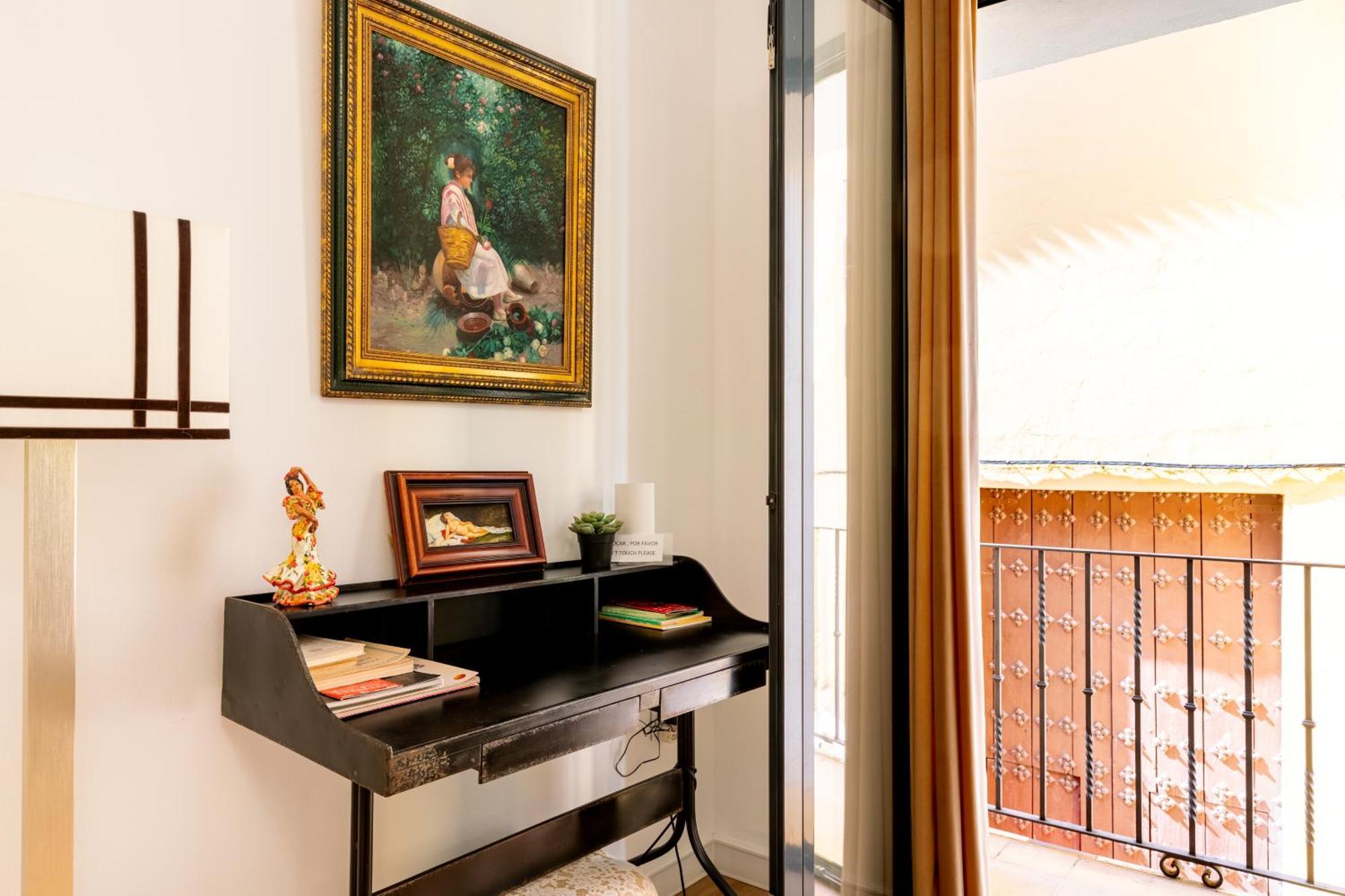 House Sevillana Parking Экстерьер фото