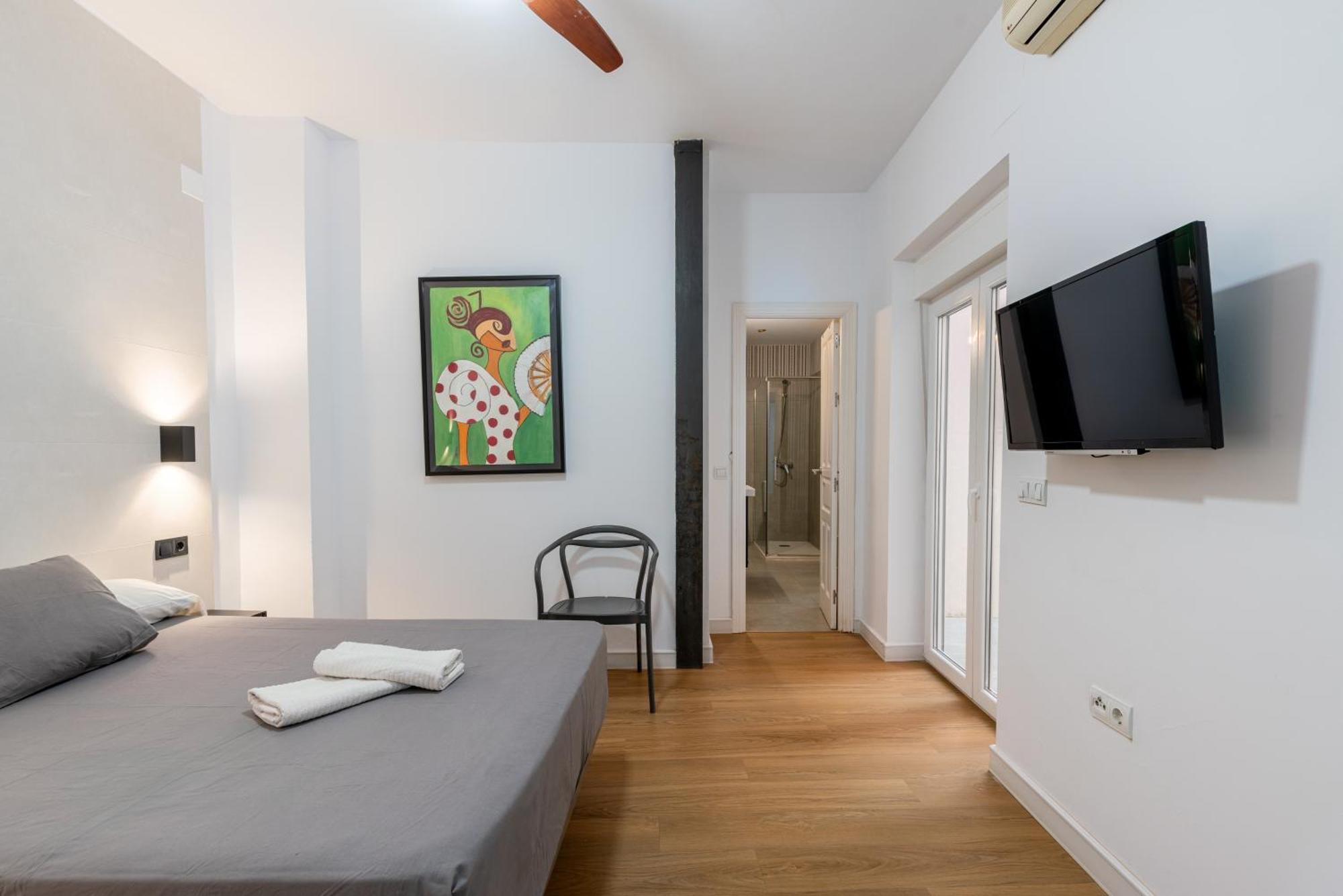 House Sevillana Parking Экстерьер фото